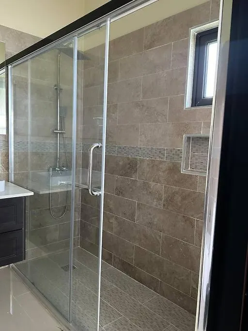 بيت للعطل 2 Bed Bungalow En-Suite, With Pool & Gym أوشو ريوس