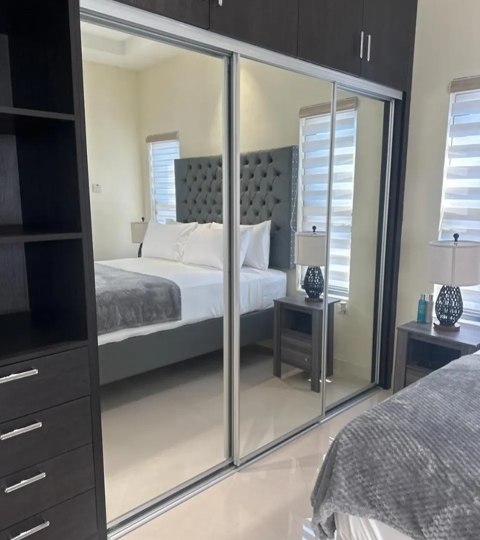 2 Bed Bungalow En-Suite, With Pool & Gym أوشو ريوس 0*,